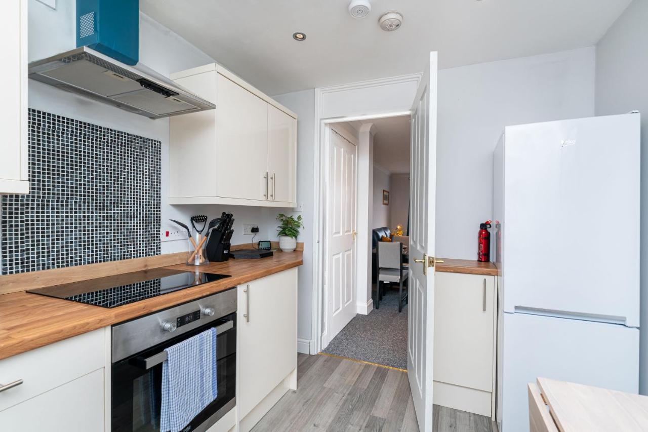 Lovely 3-Bedroom Flat With Free Parking Bridge of Allan Zewnętrze zdjęcie